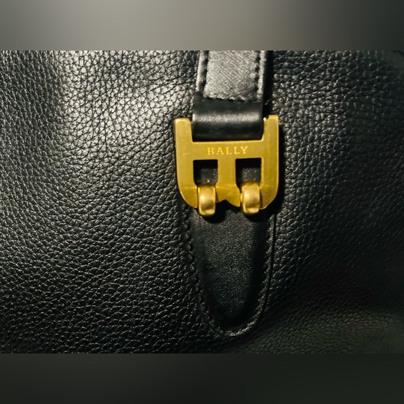 Bally Leather Shoulder Bag - Picture 11 of 13